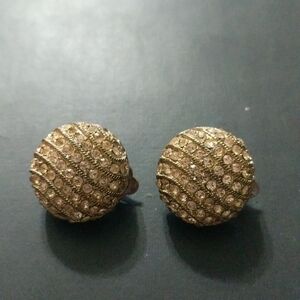Vintage Gold Tone Champagne Colored Rhinestone Round Clip On Statement Earrings